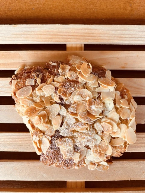 CROISSANT AMANDES